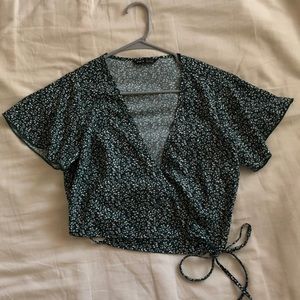 Green floral wrap top